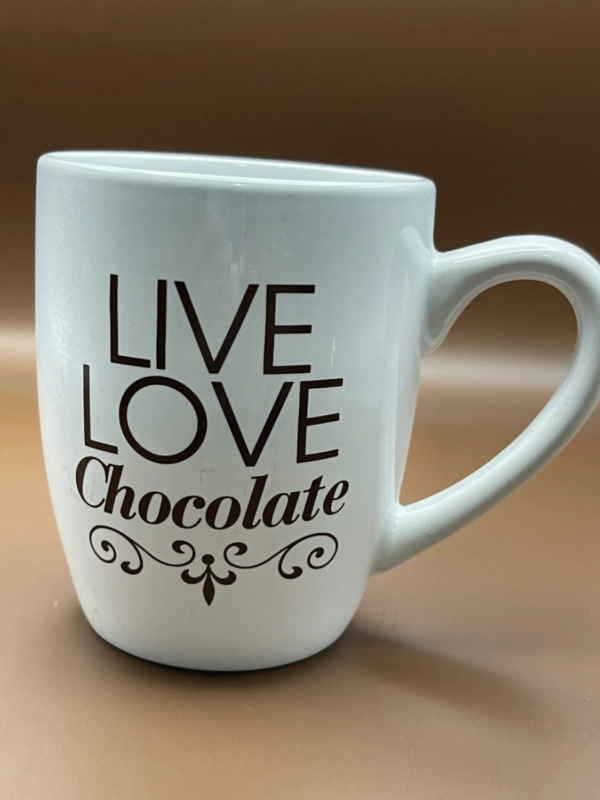 This Hershey’s Live Love Chocolate Mug is the perfect #cupofmood for those wonderful people who love to eat chocolate. This is also the perfect gift mug.