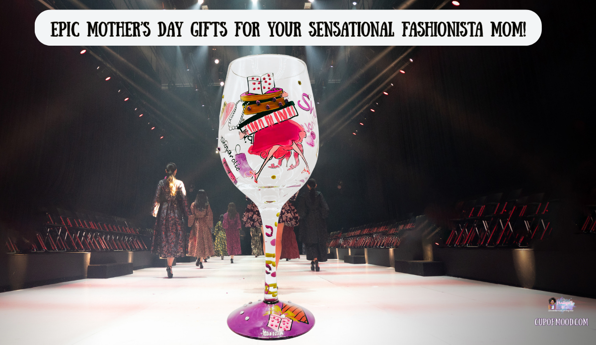Mother’s Day gifts fashionista mom wine glass with shopping theme stylish illustrated wine glass gift