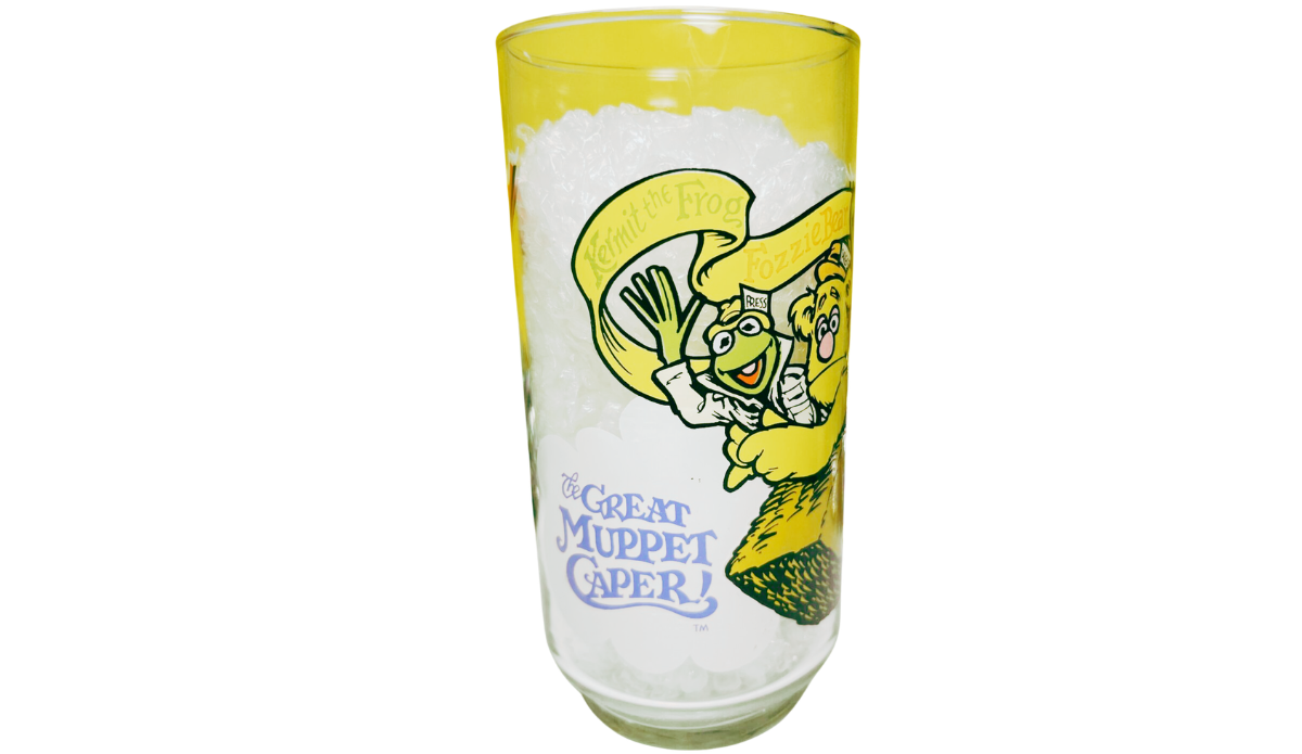 Kermit Fozzie Gonzo Muppet Glass with Great Muppet Caper balloon artwork