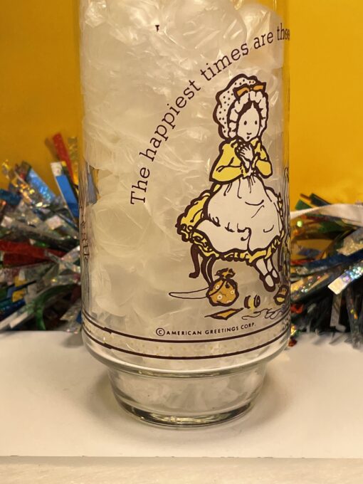 Vintage Holly Hobbie Happy Talk Glass Collectors Series The Happiest Times Are Those Shared With Friends Holly Hobbie Holiday Glass - Image 4