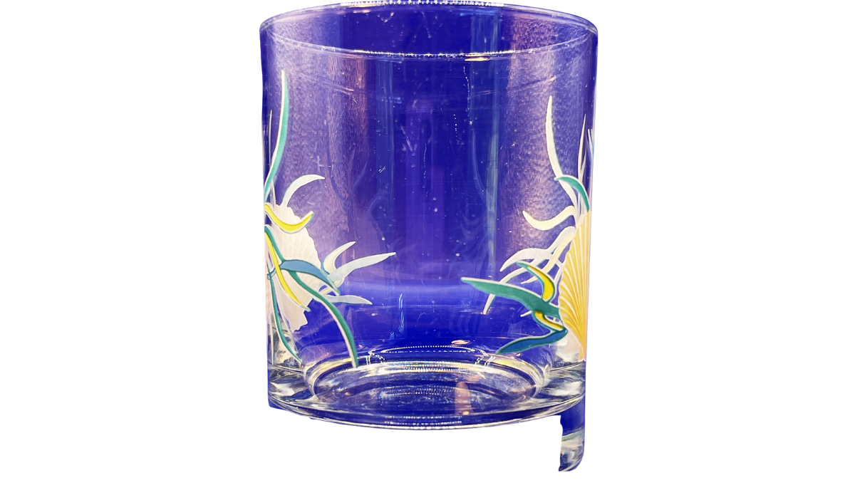 Center wraparound artwork on Coastal Scallop Shell Double Old Fashioned Glass