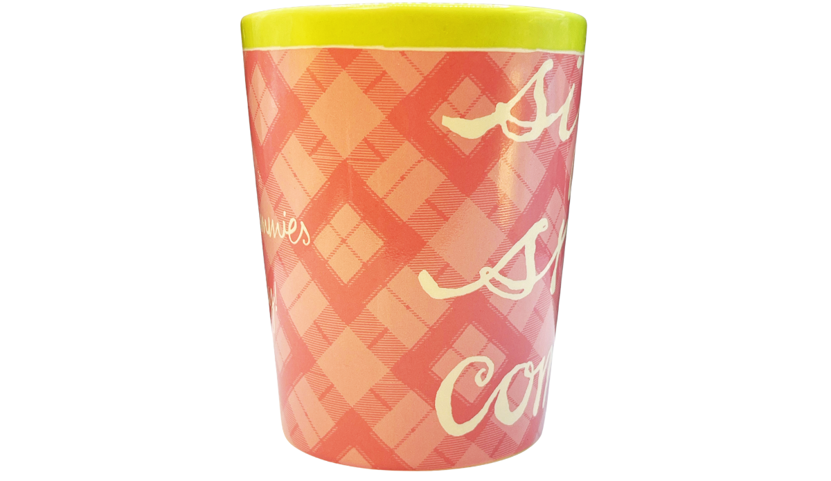 sip snug comfy mug side profile pink plaid wraparound design detail
