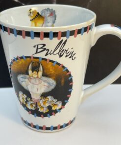 Let your coffee routine pirouette into pure delight with the Jennifer Garant Roscher Bullerina Mug. It's the perfect #cupofmood to make every morning a fun!