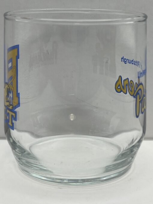 Celebrate college basketball history and Panther pride with our Vintage Pitt Panthers Collectible Glass! It's the perfect #cupofmood and a rare gem.