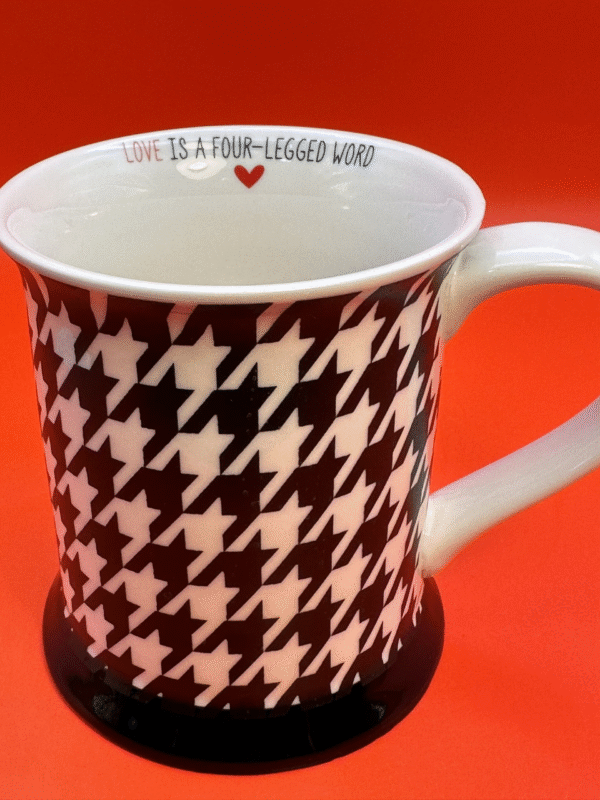 This Love Four Legged Houndstooth Mug is the perfect #cupofmood for pet lovers. This is an elegant black and white houndstooth coffee cup mug.