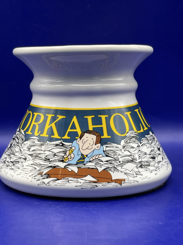 Say goodbye to spills and hello to humor with our Workaholic No Spill Mug. It’s the perfect #cupofmood and an ingenious addition.