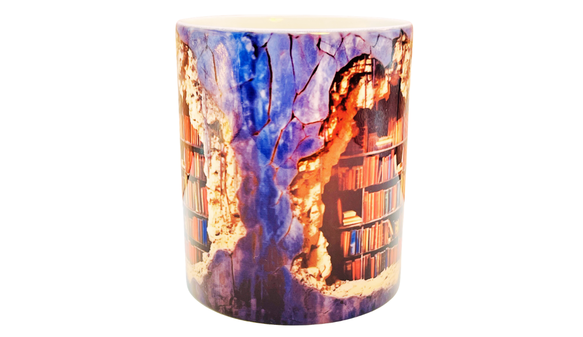 3D bookshelf mug side middle showing cracked wall and books detail