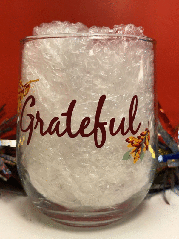 Celebrate the season of gratitude in style with our Grateful Stemless Wine Glass. It’s the perfect #cupofmood and a shining star in my Fall spectacular fall drinkware collection.