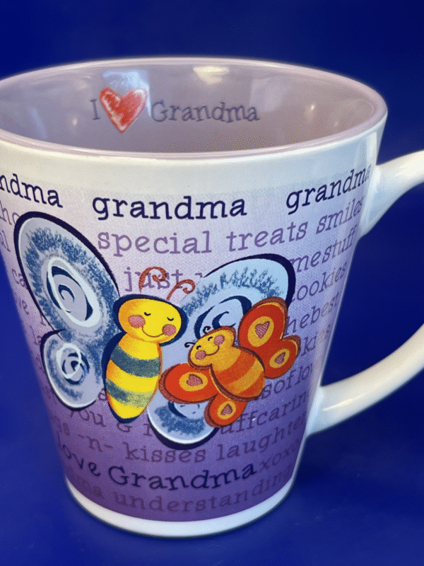 Celebrate the special bond between you and Grandma with the enchanting I Love Grandma Butterfly Mug! It’s the perfect #cupofmood for butterfly lovers.