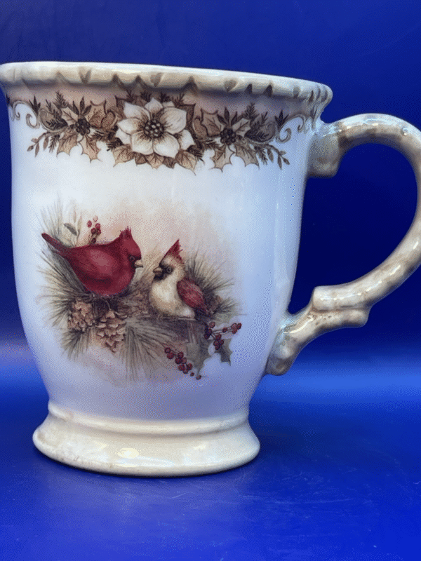 This Cracker Barrel Cardinal Mug by Susan Winget is the part of the Woodland Collection. It’s the perfect #cupofmood for birders.