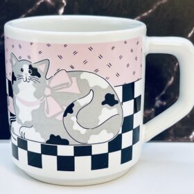 4oz cat collectible mug with pink bow