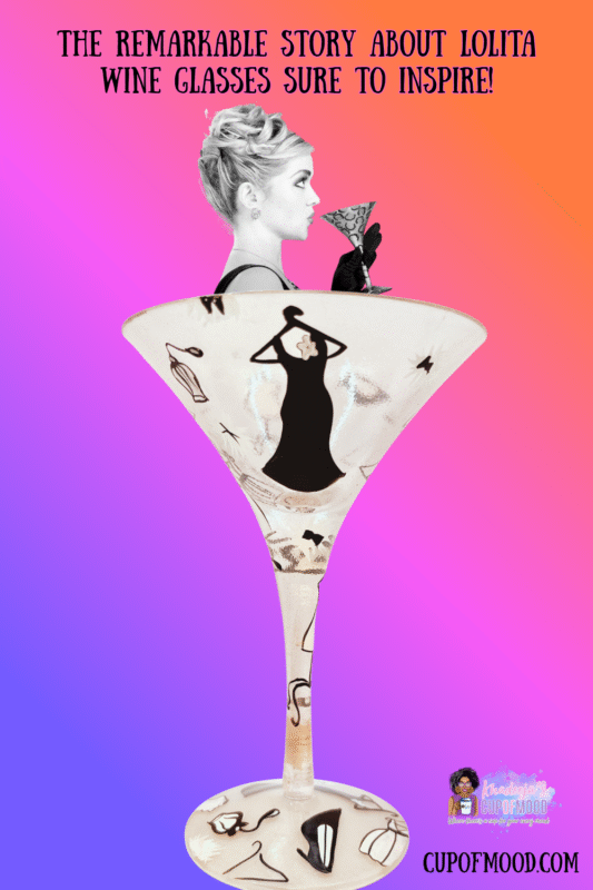 This Lolita “Glamour-Tini” Martini Glass with Recipe is the perfect #cupofmood for fans of fabulous Lolita martini and wine glasses.