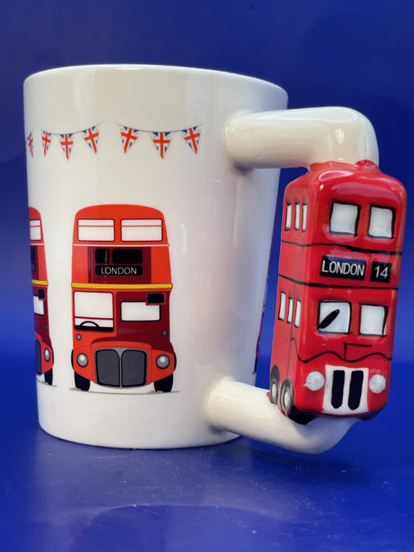 Add a touch of iconic British charm to your morning routine with our delightful 3D London England Double-decker Mug. It’s the perfect London #cupofmood.