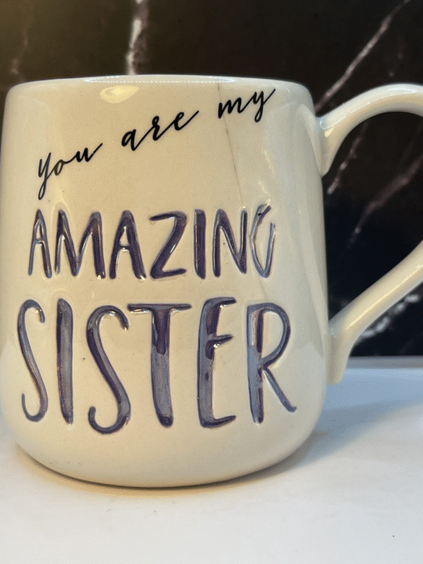 Show your sister how much she means to you with the Thank You Amazing Sister Mug. It’s the perfect #cupofmood of heartfelt sentiment and stylish design!
