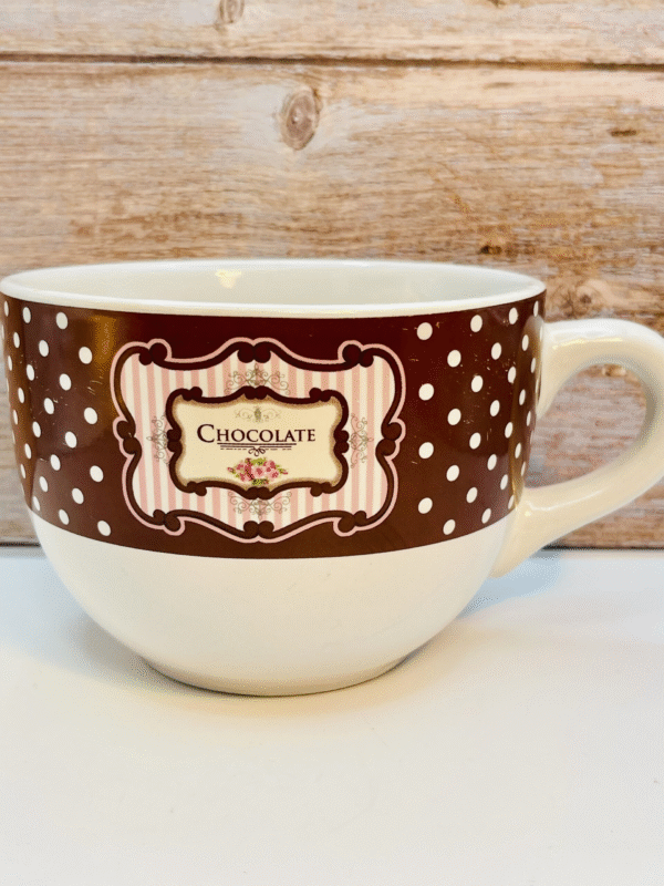 The Chocolate Lovers 24 oz Soup Mug Delight is the the perfect #cupofmood and ultimate find for anyone who believes that chocolate deserves a spotlight in every part of life—including their drinkware collection.