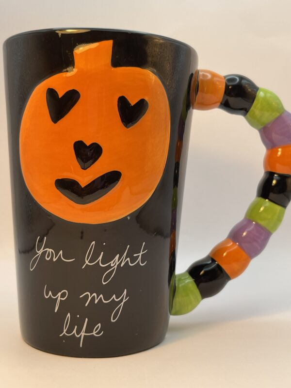 Light up your autumn mornings with the You Light Up My Life Halloween Mug. It’s the perfect #cupofmood designed by the beloved artist Sandra Magsamen.