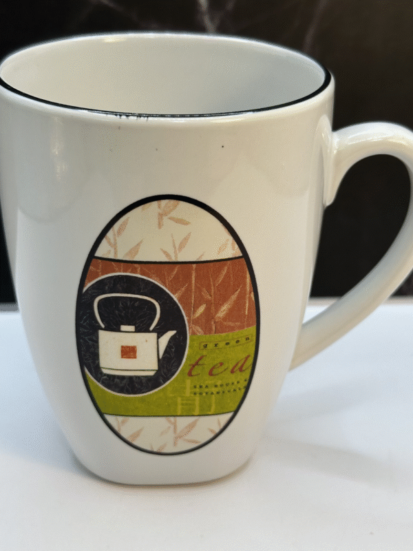 Experience a touch of serenity with the Sakura Tea House Green Tea Mug! It’s the perfect #cupofmood and the perfect addition to the Tea Lovers Collection.