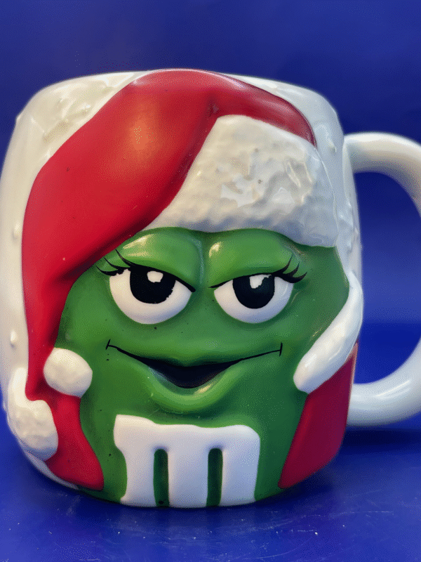 Introducing the 3D Christmas Green M&M Mug. It’s the perfect #cupofmood and a festive delight from our exclusive M&M Collection at CupofMood Shop!