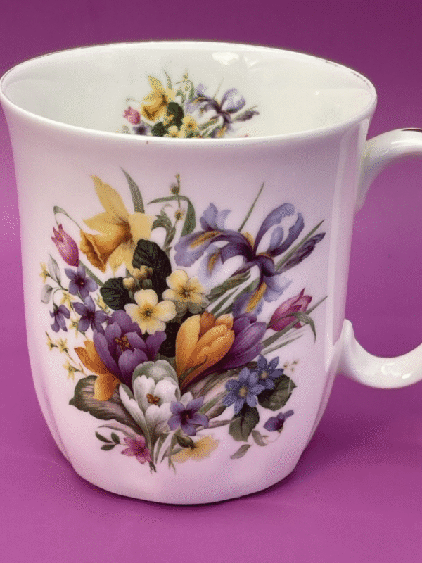Indulge in the timeless elegance of the Yellow White Floral Tea Cup. It’s the perfect #cupofmood a masterpiece crafted from fine bone china in England.