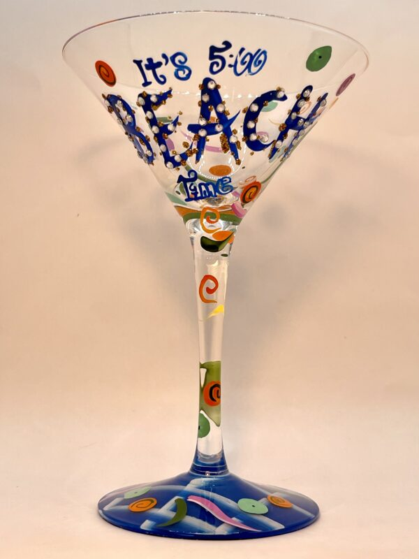 This Hand Painted Beach Martini Glass with Bling is both elegant and beautiful. It’s the perfect #cupofmood for people who love bling and the beach.