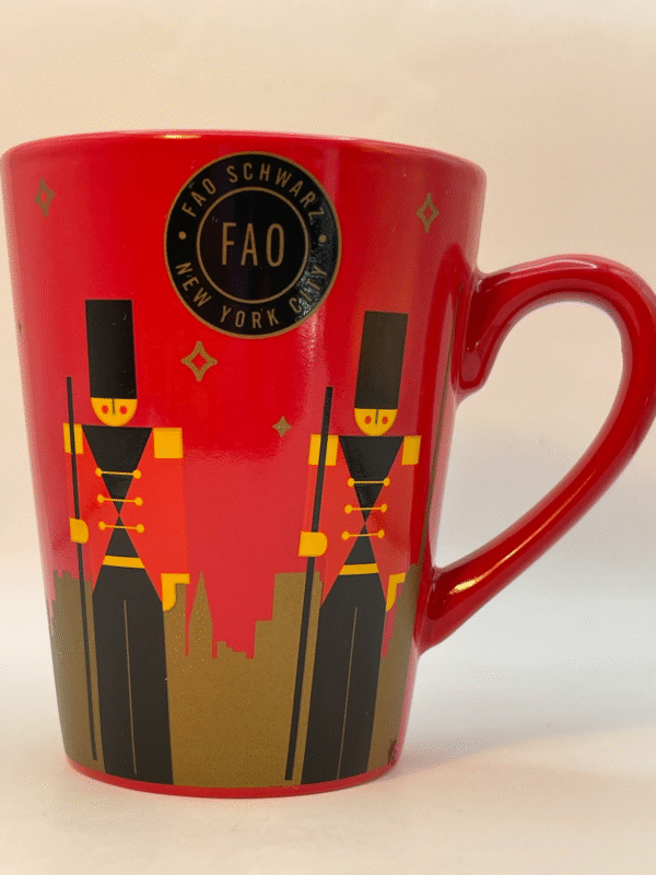 March into the holiday spirit with the FAO Schwarz Toy Soldiers Mug. It’s the perfect #cupofmood changing your sipping experience into a whimsical journey.