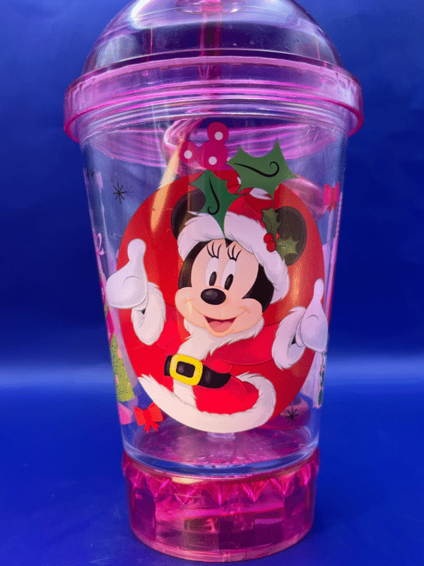 Illuminate your Christmas celebrations with the Minnie Mouse Christmas Tumbler! It’s the perfect light up #cupofmood and whimsical addition.