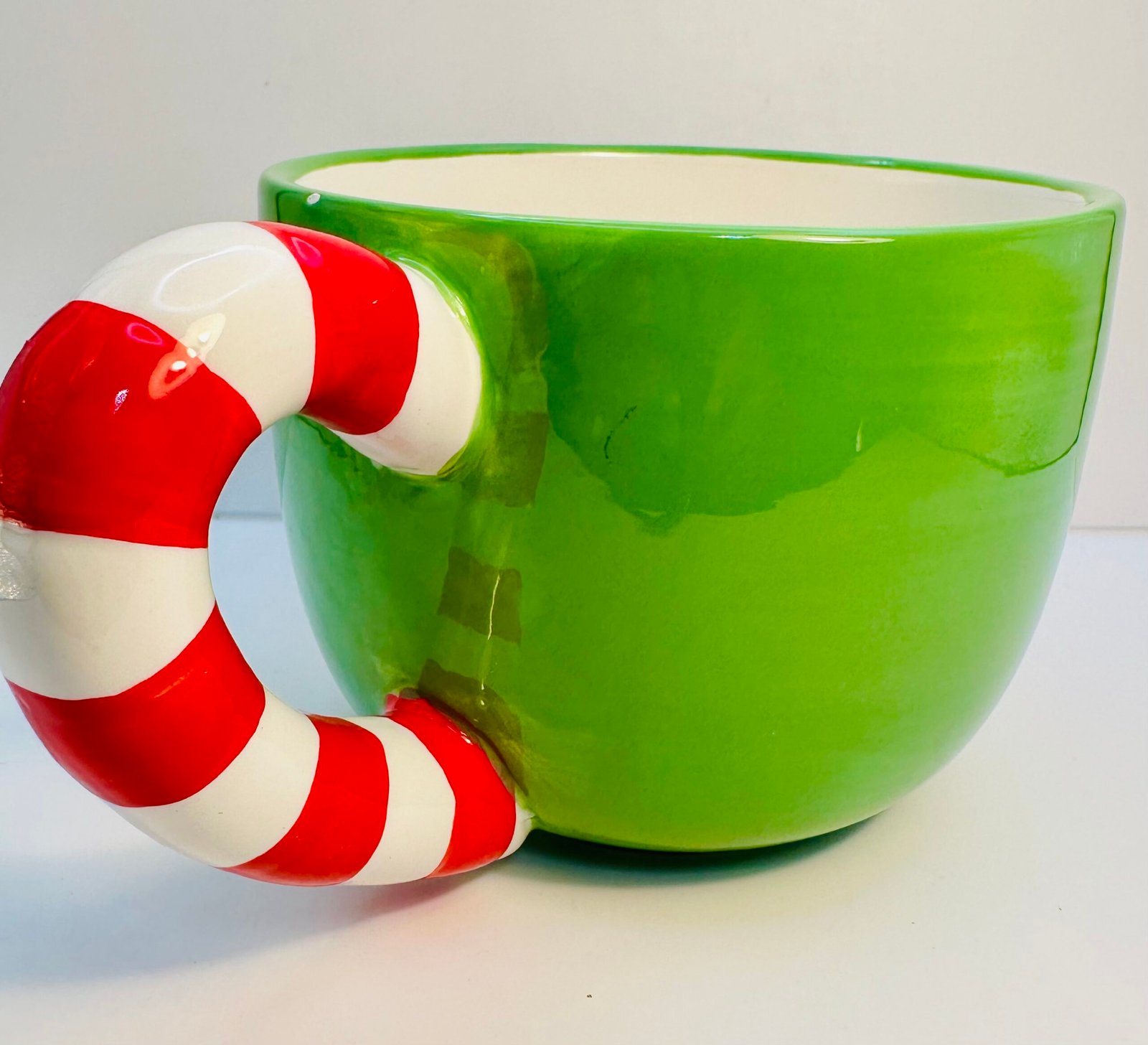 Large 16 ounce Christmas ceramic cup