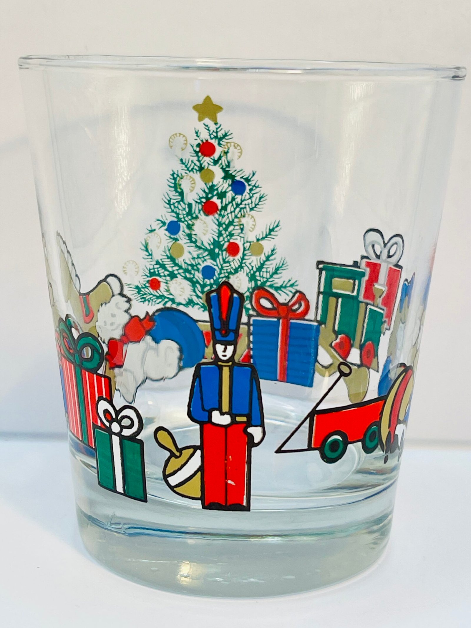Vintage Anchor Hocking Christmas tumbler 1988