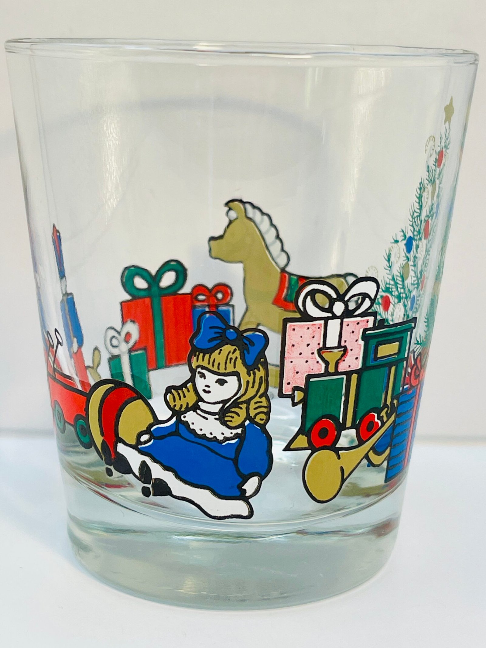 Retro Christmas glass with tree and presents