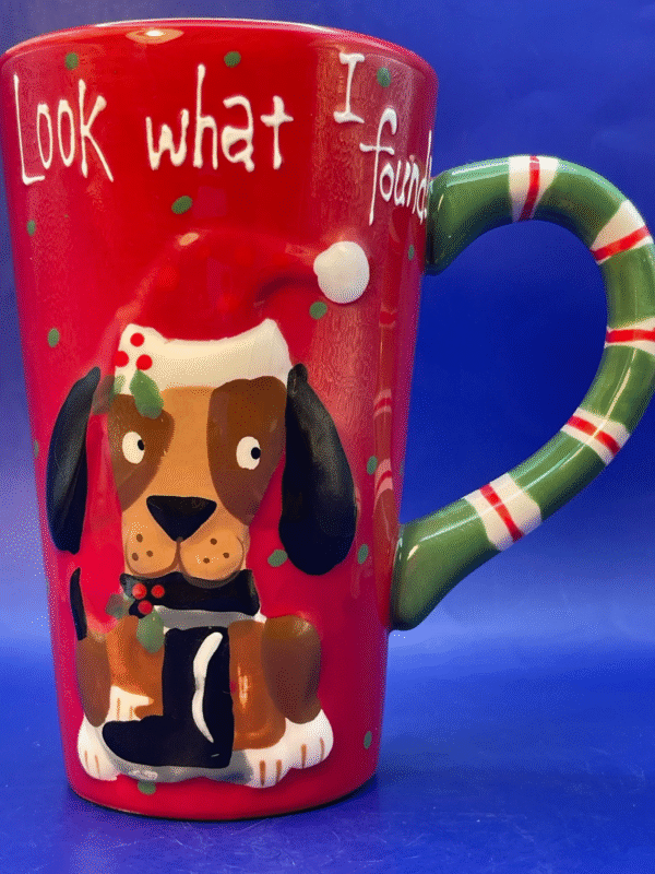 Unleash the festive mischief with the 3D Christmas Dog Latte Mug. It’s the perfect #cupofmood a delightful creation from the Cracker Barrel Collection.