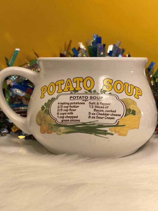 Dive into the heartwarming world of comfort food with our vintage Potato Soup Recipe Mug. It’s the perfect #cupofmood and a classic recipe!