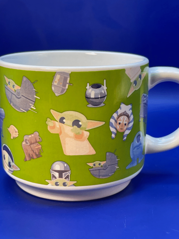 Sip your morning brew in style with the cutest and most iconic Star Wars character. It’s the perfect #cupofmood for fans of  Baby Yoda.