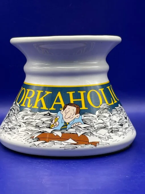 Say goodbye to spills and hello to humor with our Workaholic No Spill Mug. It’s the perfect #cupofmood and an ingenious addition.