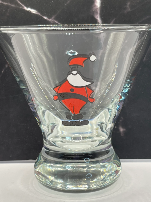 Celebrate the season with holiday cheer with the Santa Martini Whiskey Glass. It’s the perfect #cupofmood and perfect addition to your holiday collection!