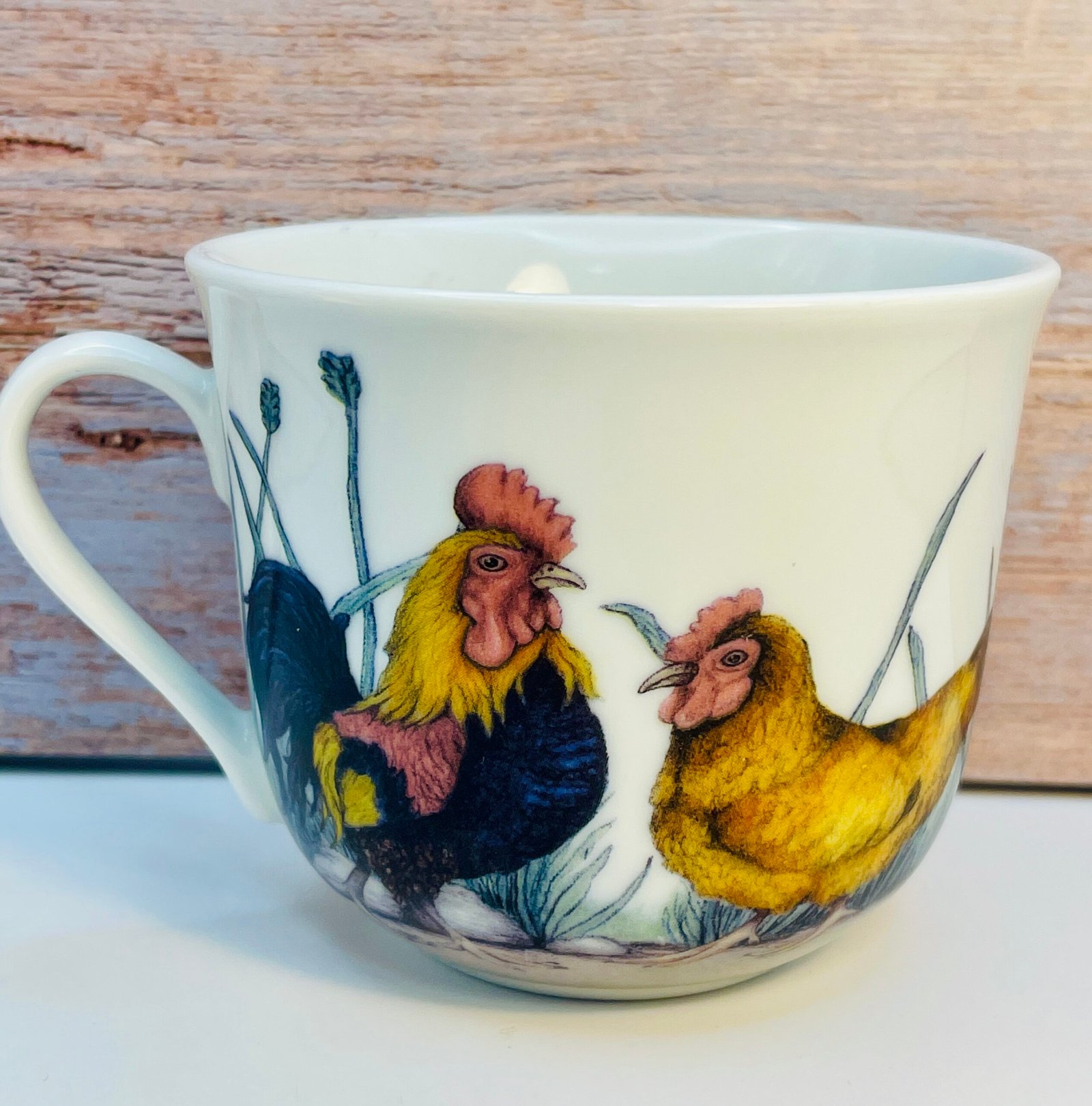 Kent Pottery Rooster Hen Mug back view