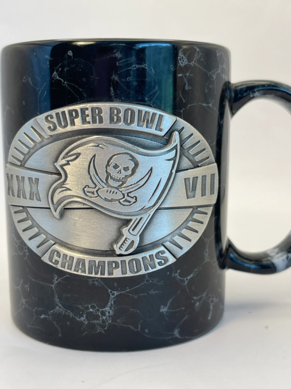 Get ready to relive the glory of a historic win with the Buccaneers Super Bowl XXVII Mug!  It’s the perfect #cupofmood for Bucs fans!