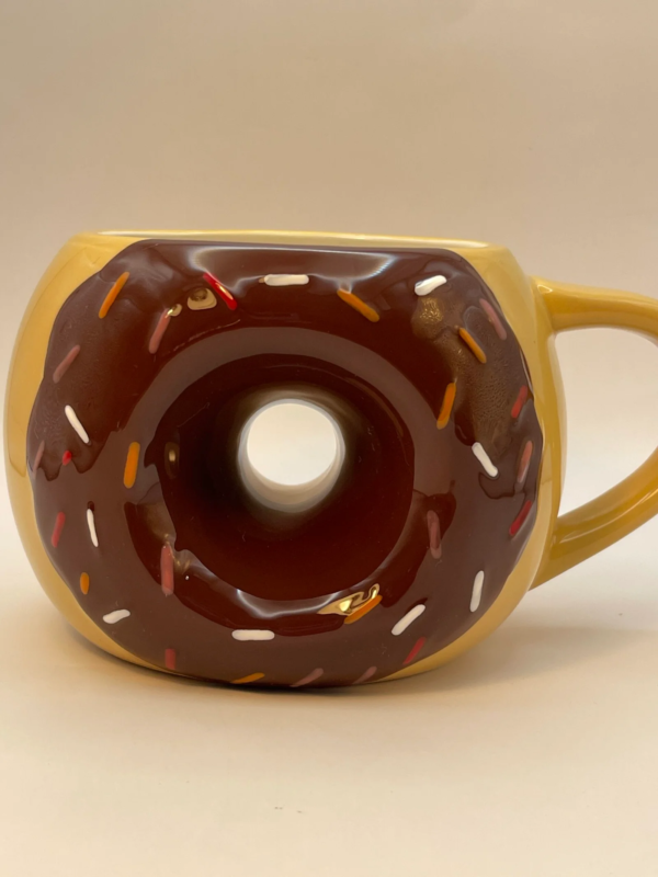 This Chocolate Donut Sprinkle Mug is the perfect #cupofmood a whimsical addition to your morning routine. It’s sure to indulge your senses.