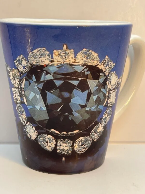 Turn your daily ritual into a dazzling moment with the Hope Diamond Smithsonian Museum Mug!