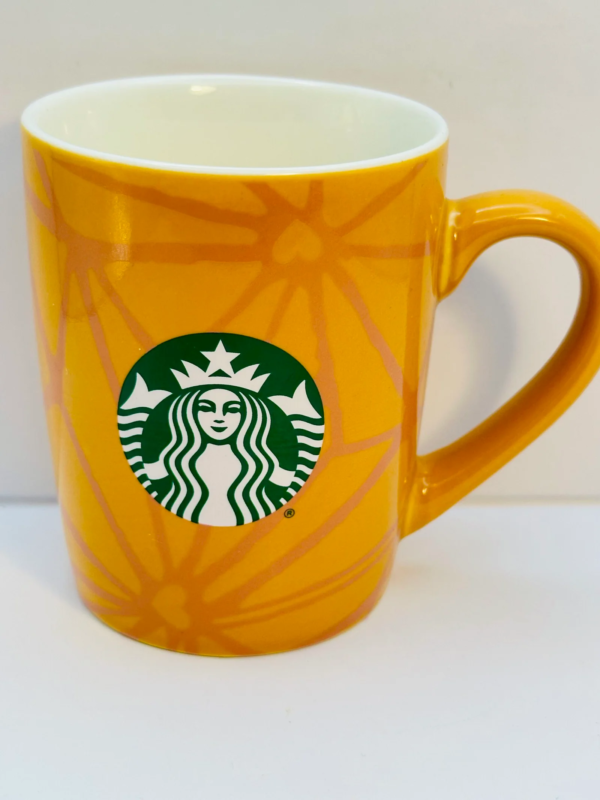 The Starbucks 2021 Yellow Valentine’s Mug is proof that love doesn’t always have to be red to shine.