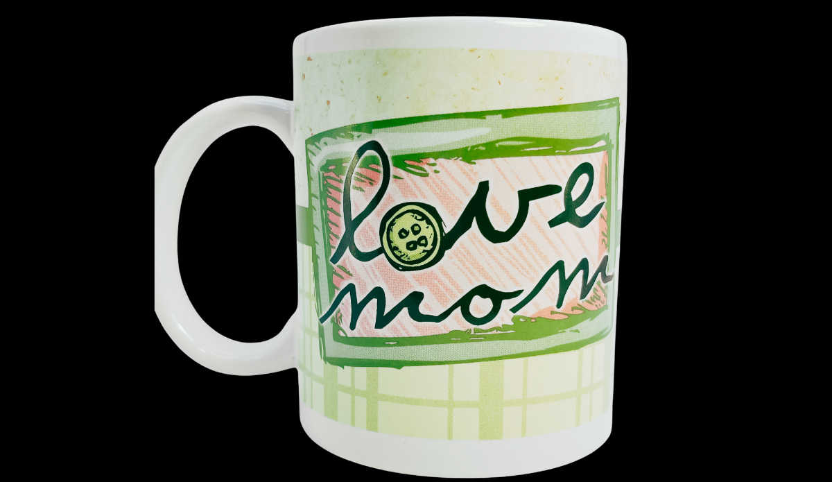 I love you mom mug back view showing love mom panel design