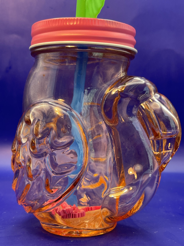 Elevate your beverage game with the charming and unique 3D Pink Flamingo Mason Jar from our exclusive Flamingo Collection ! It’s the perfect #cupofmood to to add a splash of tropical fun to their daily routine.
Indeed this eye-catching 16-ounce pink glass mason jar is designed to make every sip a delightful experience.