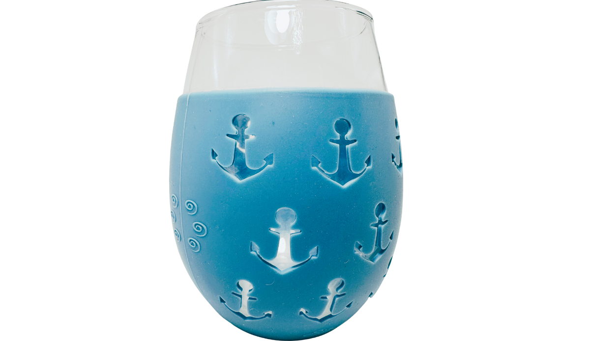 Blue Anchor Stemless Wine Glass left side view with repeated anchors and blue coastal design