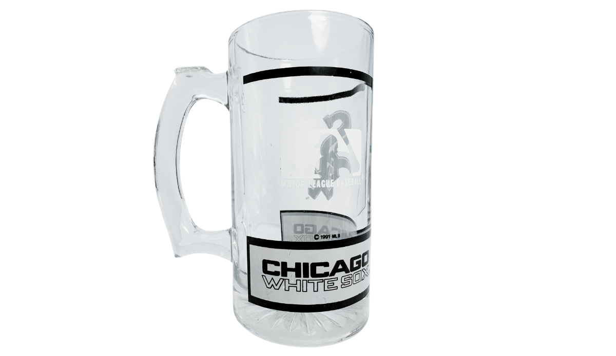 Vintage Chicago White Sox Beer Mug front view showing clear glass, MLB batter silhouette, 1991 copyright and Chicago White Sox lettering.