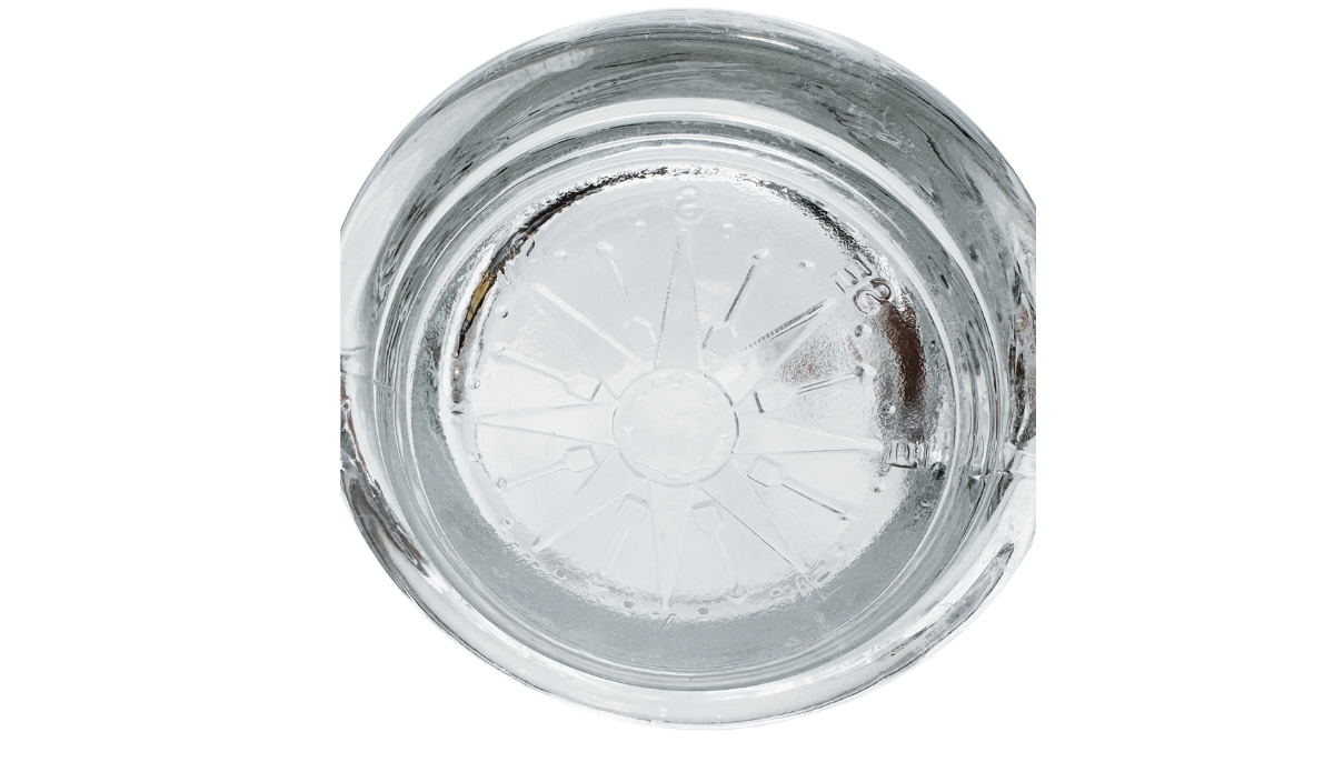 Niña Columbus Voyage Beer Mug bottom view with molded compass starburst base